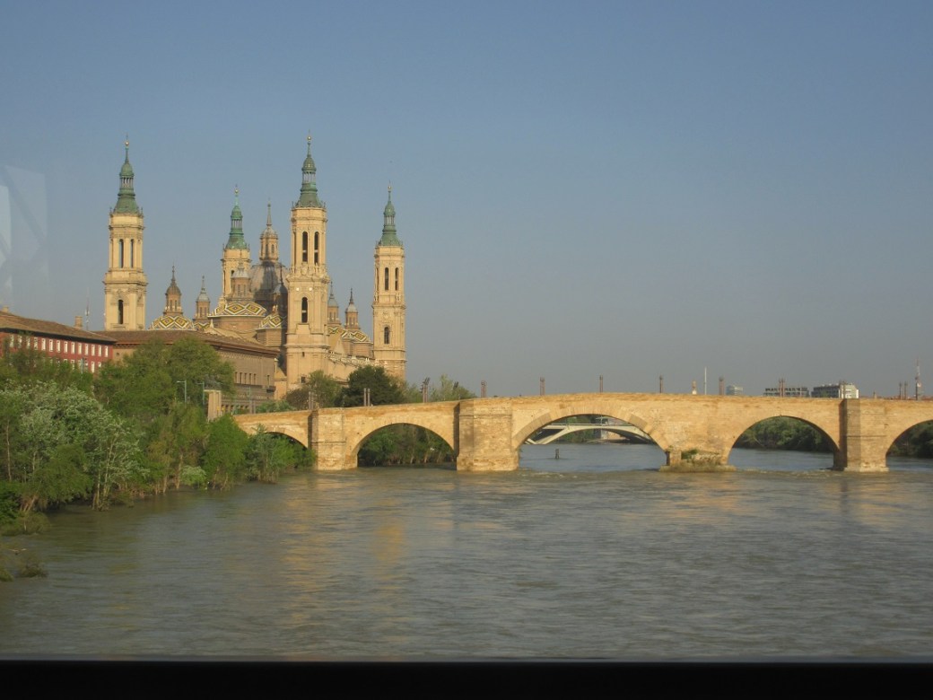 Vue du Pilar Zaragoza (1)